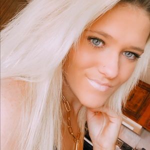 Meet your Posher, Savannah